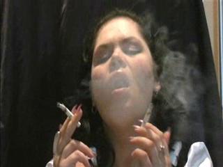Kamila Heavy Smoker