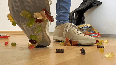 Gummy bears treated under dirty shoe soles
