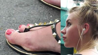 Blonde with dry skin feet in thong sandals - Video update 13091