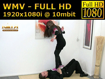 12-001 - Trampling mit Converse Schuhen (WMV - FULL HD - High Definition)