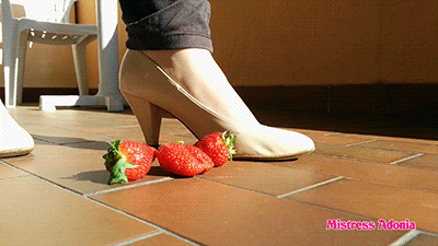 Eat that strawberry mud, slave! - Full-HD