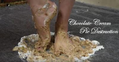 Chocolate Cream Pie Destruction